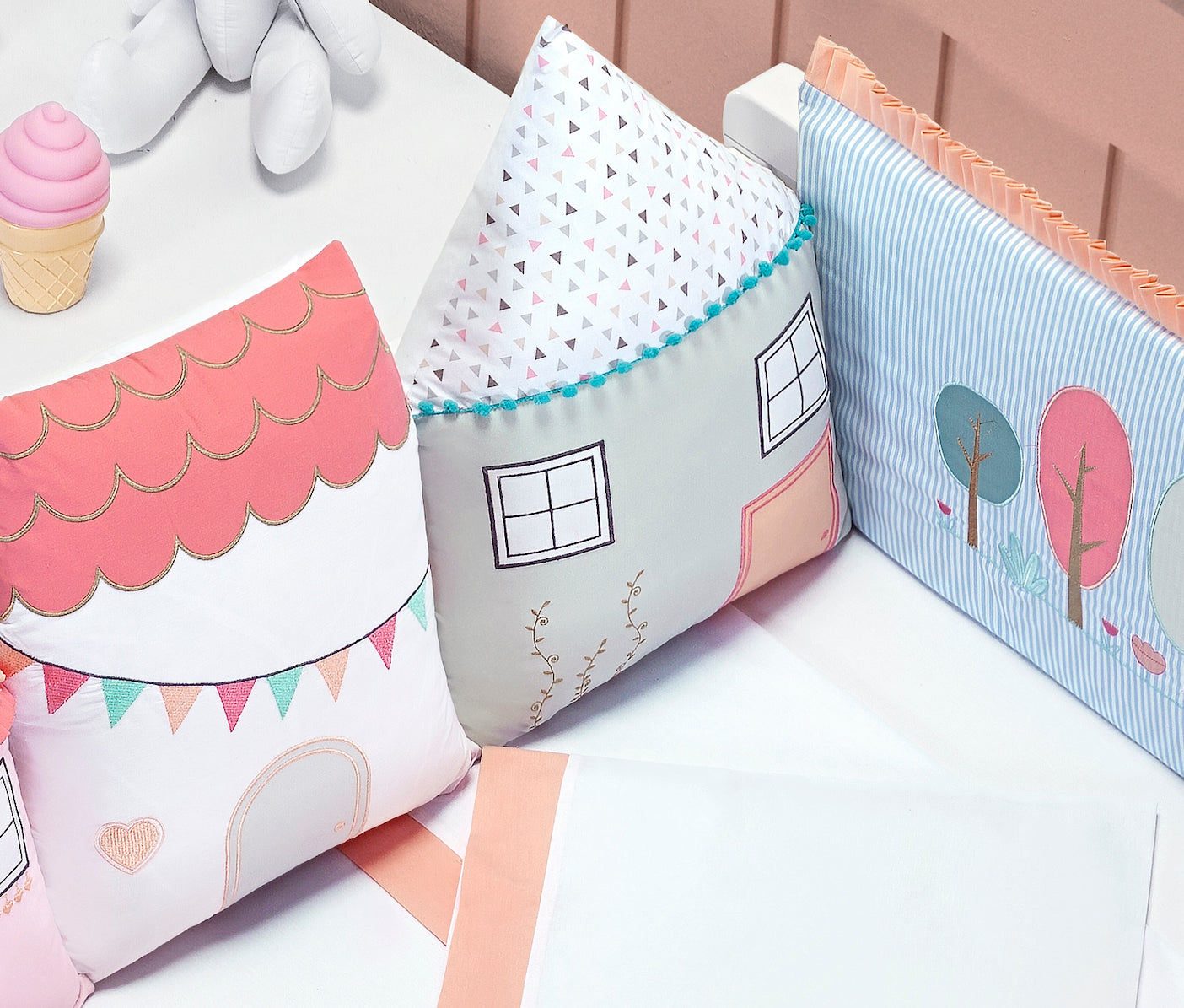 Baby Nestchen Set «Little House» 140×70 cm Multicolor | 9-teilig