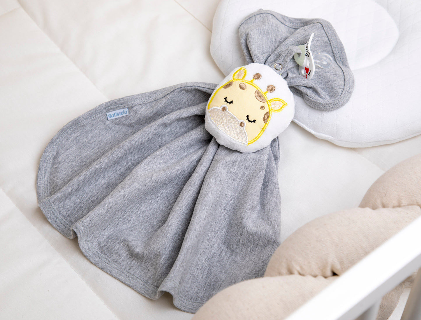 Baby Schnullertuch mit Schlaufe «Giraffe» 50x35cm Grau